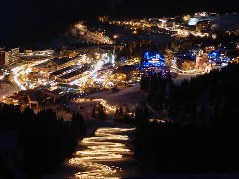 Apses-Ski party time in Courchevel 3 Vallees