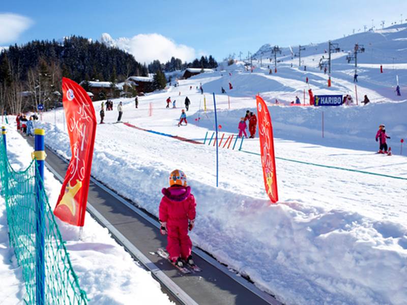 Family skiing in Courchevel