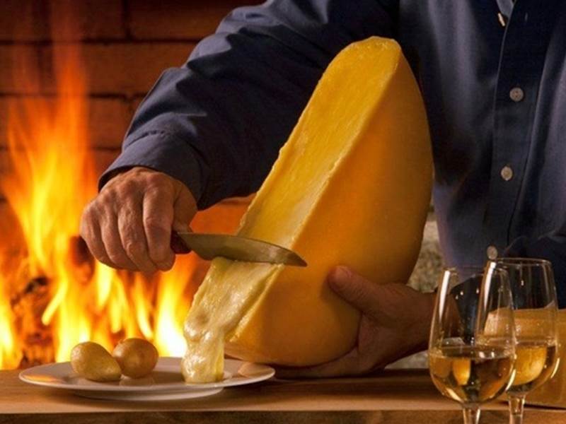 Raclette Carved At Your Table Hand carving raclette at your table